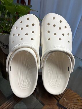 CROCS Kids' Classic Clog - White